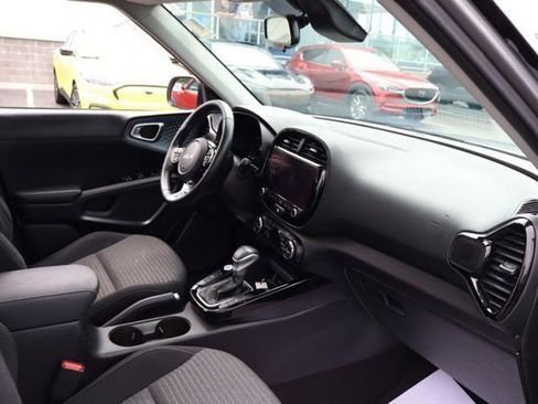 Used 2023 Kia Soul EX FWD image 34