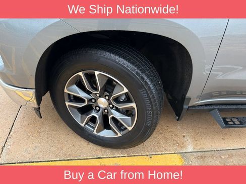 Used 2023 Chevrolet Silverado 1500 LT AWD/4WD image 30
