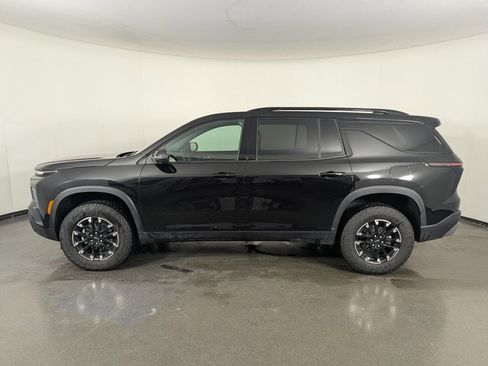 Used 2025 Chevrolet Traverse Z71 image 5