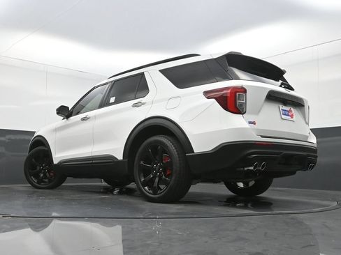 Used 2023 Ford Explorer ST w/ Equipment Group 401A AWD/4WD image 30