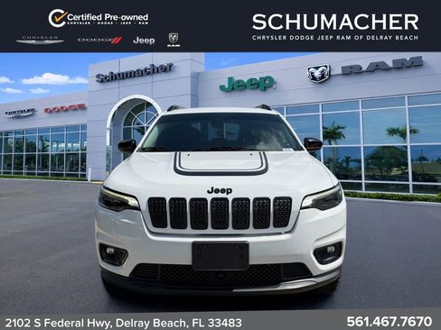 Certified 2022 Jeep Cherokee Latitude AWD/4WD image 2