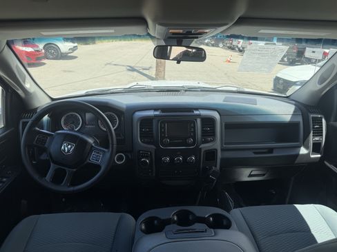 Used 2019 RAM 1500 Express AWD/4WD image 10