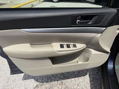 Used 2014 Subaru Outback 2.5i Premium AWD/4WD image 13