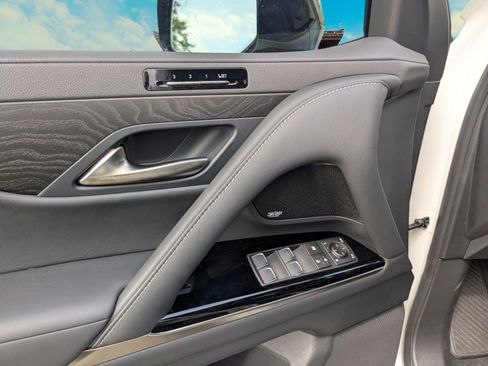 New 2026 Lexus LX 700h Luxury AWD/4WD image 7