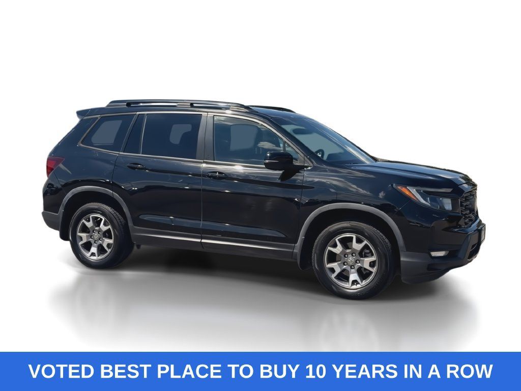 Used 2022 Honda Passport TrailSport image 2