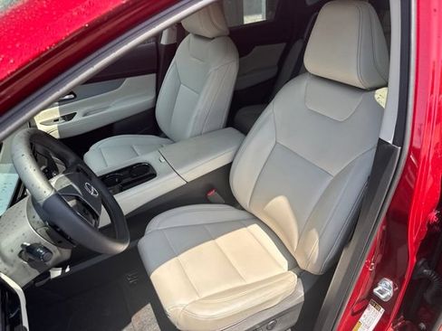 Used 2025 Nissan Murano SL AWD/4WD image 10