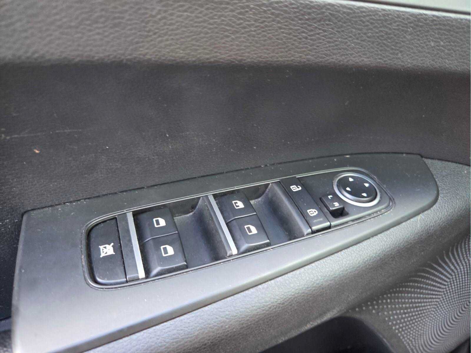 Used 2021 Kia Forte LXS FWD image 21