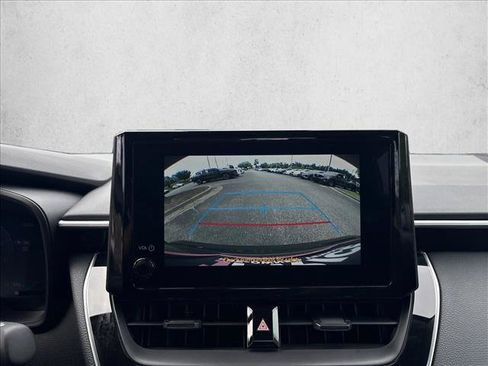 Used 2026 Toyota Corolla LE FWD image 15