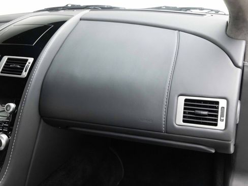 Used 2009 Aston Martin DBS Coupe RWD image 34
