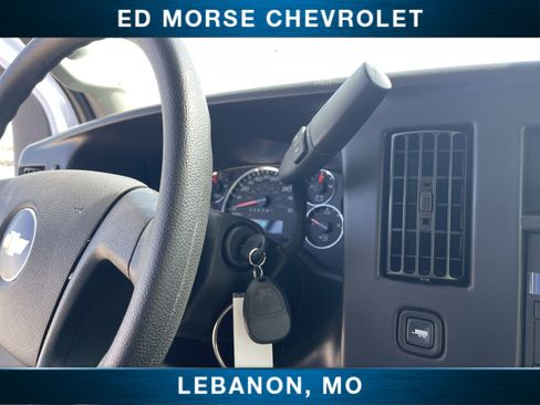 New 2026 Chevrolet Express 3500 LS image 6