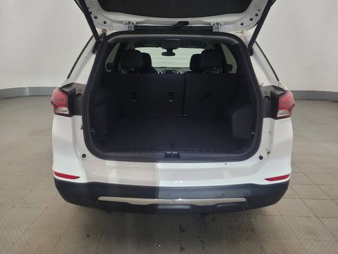 Used 2023 Chevrolet Equinox LT image 29