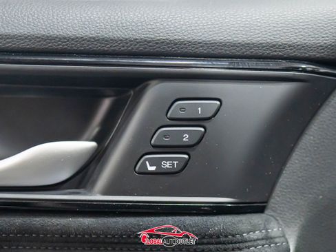 Used 2018 Honda Clarity Touring image 40