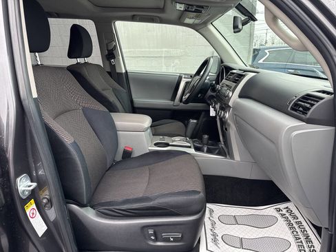 Used 2011 Toyota 4Runner SR5 image 22