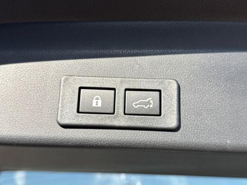 New 2025 Subaru Ascent Bronze Edition w/ Onyx Package image 17