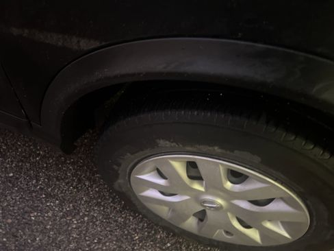 Used 2019 Nissan Rogue Sport S image 4