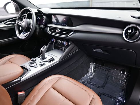 Used 2024 Alfa Romeo Stelvio Ti w/ Active Assist Plus Package image 16