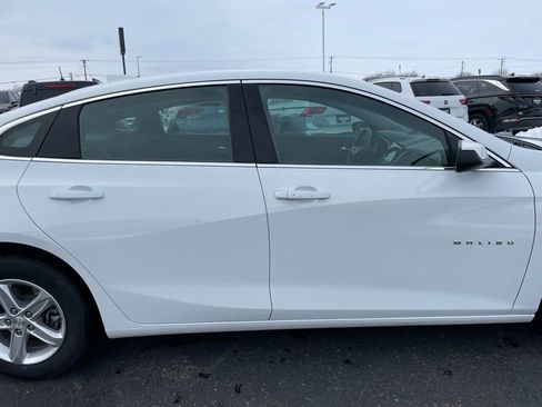 Used 2023 Chevrolet Malibu LT FWD image 26