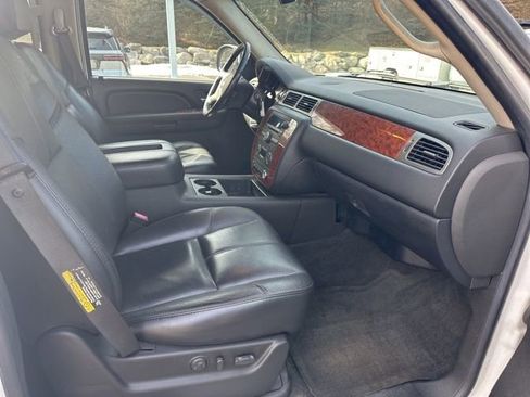 Used 2007 Chevrolet Avalanche LT w/ LT Preferred Equipment Group AWD/4WD image 31