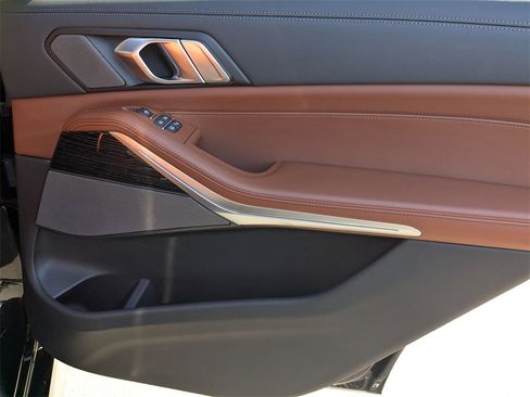 New 2026 BMW X7 M60i image 32