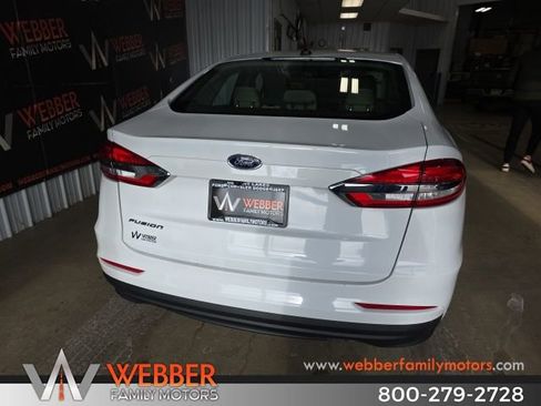 Used 2019 Ford Fusion S image 7