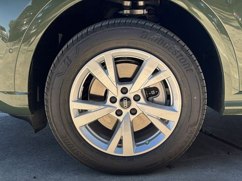 New 2025 Audi Q5 Premium image 26