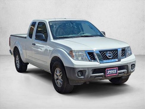 Used 2017 Nissan Frontier SV AWD/4WD image 3