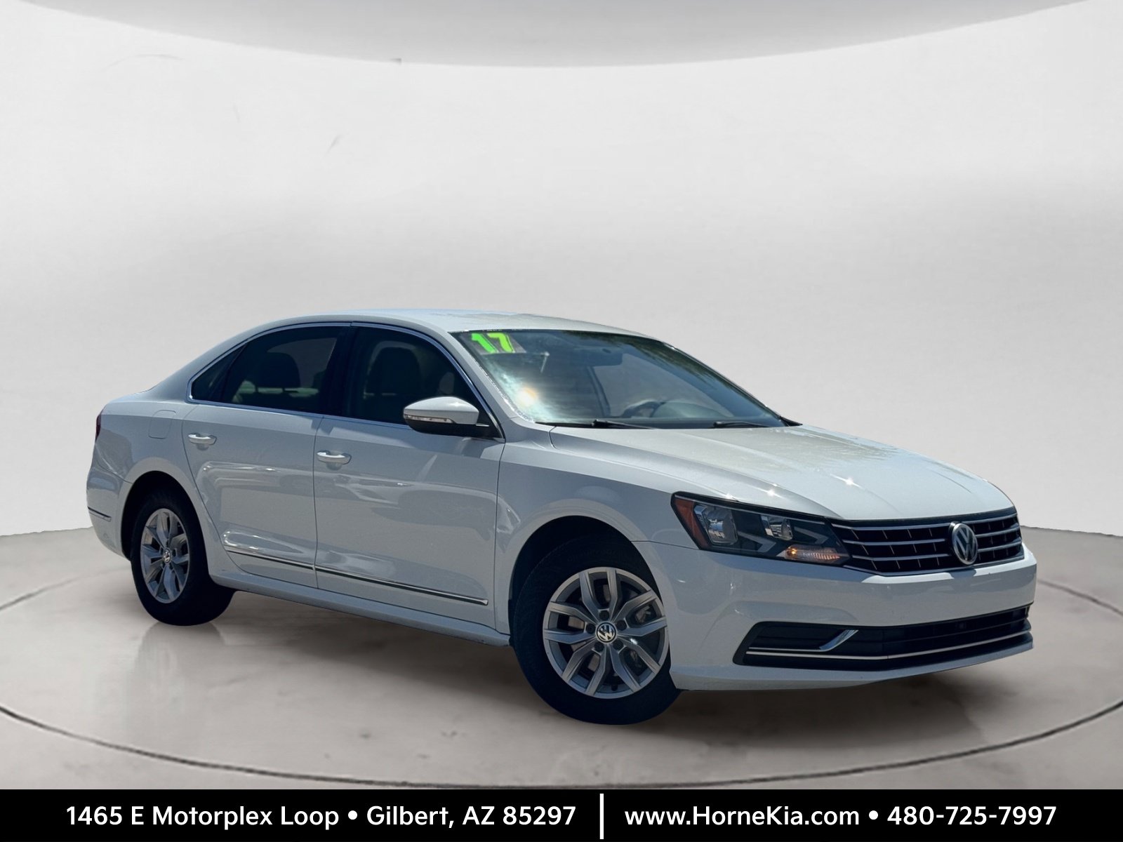 Used 2017 Volkswagen Passat 1.8T S FWD image 1