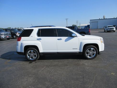 Used 2013 GMC Terrain SLT FWD image 2