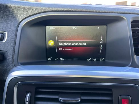 Used 2016 Volvo S60 T5 Premier w/ Convenience Package image 47