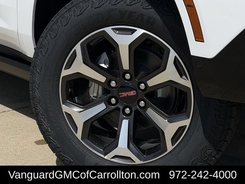 New 2026 GMC Yukon XL AT4 Ultimate w/ LPO, Floor Liner Package AWD/4WD image 9