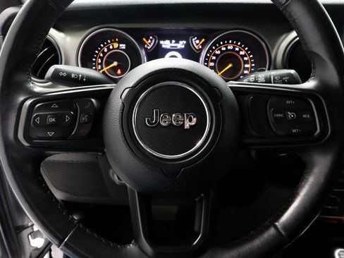 Used 2018 Jeep Wrangler Unlimited Sport S image 29