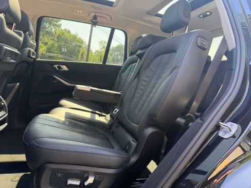 Used 2021 BMW X7 xDrive40i w/ Parking Assistance Package AWD/4WD image 12