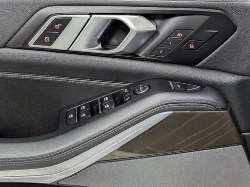 Used 2022 BMW X5 M50i w/ Premium Package image 14