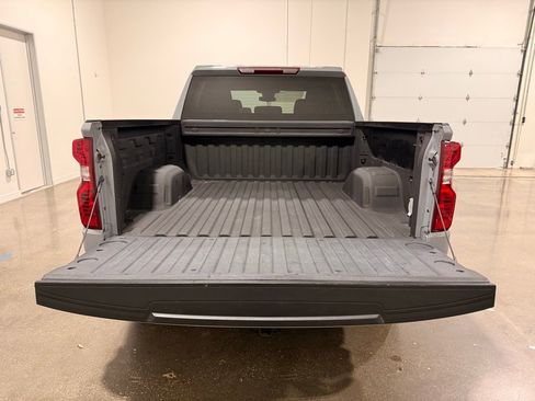 Used 2024 Chevrolet Silverado 1500 Custom image 9
