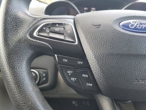 Used 2017 Ford Escape SE FWD image 24