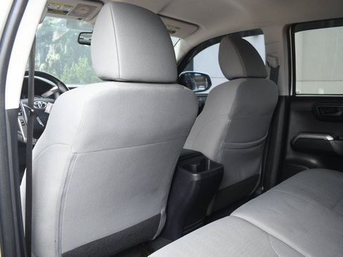 Used 2019 Toyota Tacoma SR5 AWD/4WD image 21
