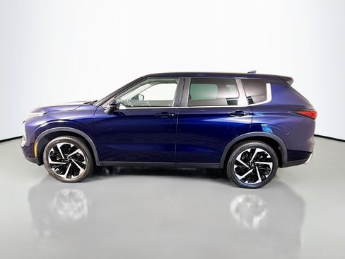 Used 2022 Mitsubishi Outlander SEL Black Edition image 6