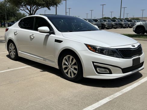 Used 2014 Kia Optima EX w/ EX Premium Package FWD image 2