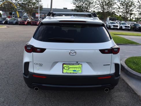 Used 2025 MAZDA CX-50 AWD 2.5 S w/ Premium Package image 12