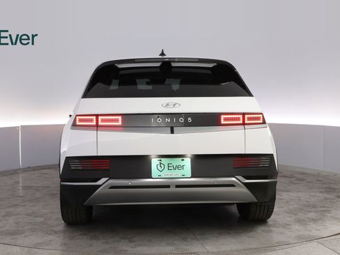 Used 2024 Hyundai Ioniq 5 SEL RWD image 15