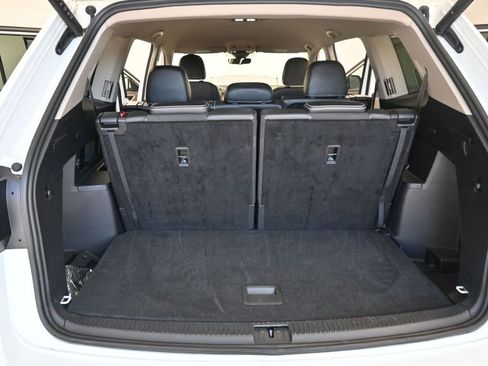 Used 2024 Volkswagen Atlas SE image 11