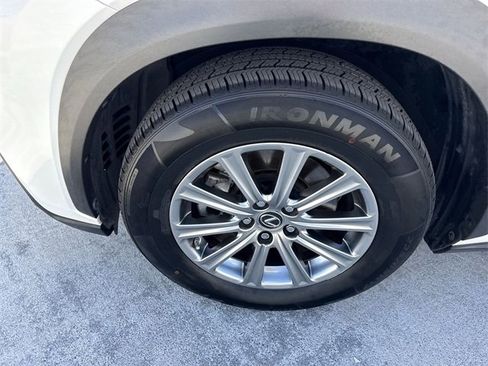 Used 2018 Lexus NX 300 FWD image 10