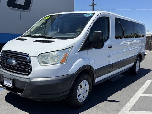 Used 2015 Ford Transit 350 XLT RWD image 3