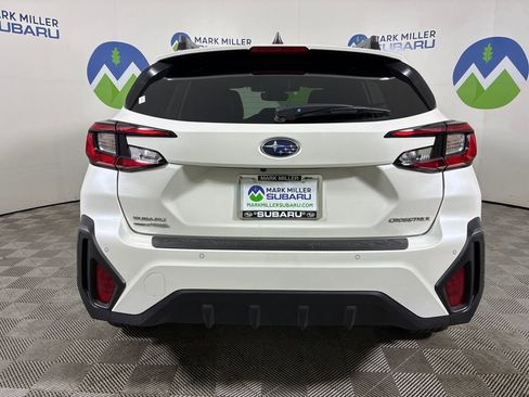Certified 2025 Subaru Crosstrek 2.5i Limited w/ Crosstrek Mirror Package image 11