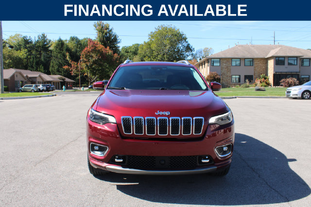 Used 2019 Jeep Cherokee Overland w/ Technology Group AWD/4WD image 3
