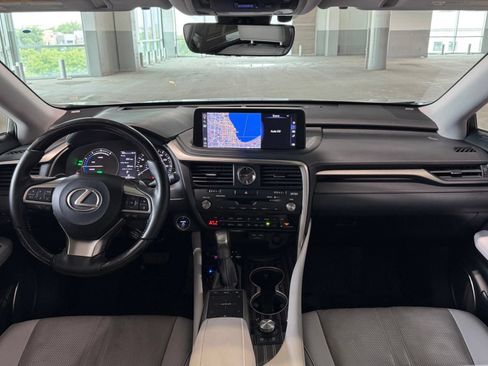 Used 2022 Lexus RX 450hL Luxury w/ Cold Area Package (CT) AWD/4WD image 39