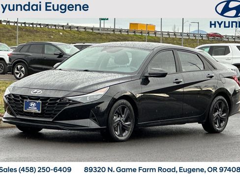Used 2022 Hyundai Elantra SEL image 9