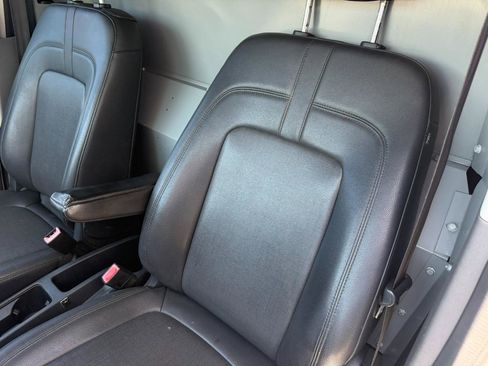 Used 2019 Ford Transit Connect XL FWD image 27