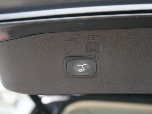 Used 2016 Ford Escape Titanium AWD/4WD image 10