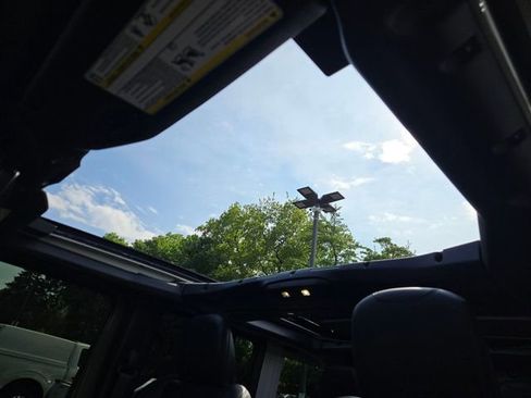 Certified 2025 Jeep Wrangler Unlimited Rubicon 392 AWD/4WD image 24